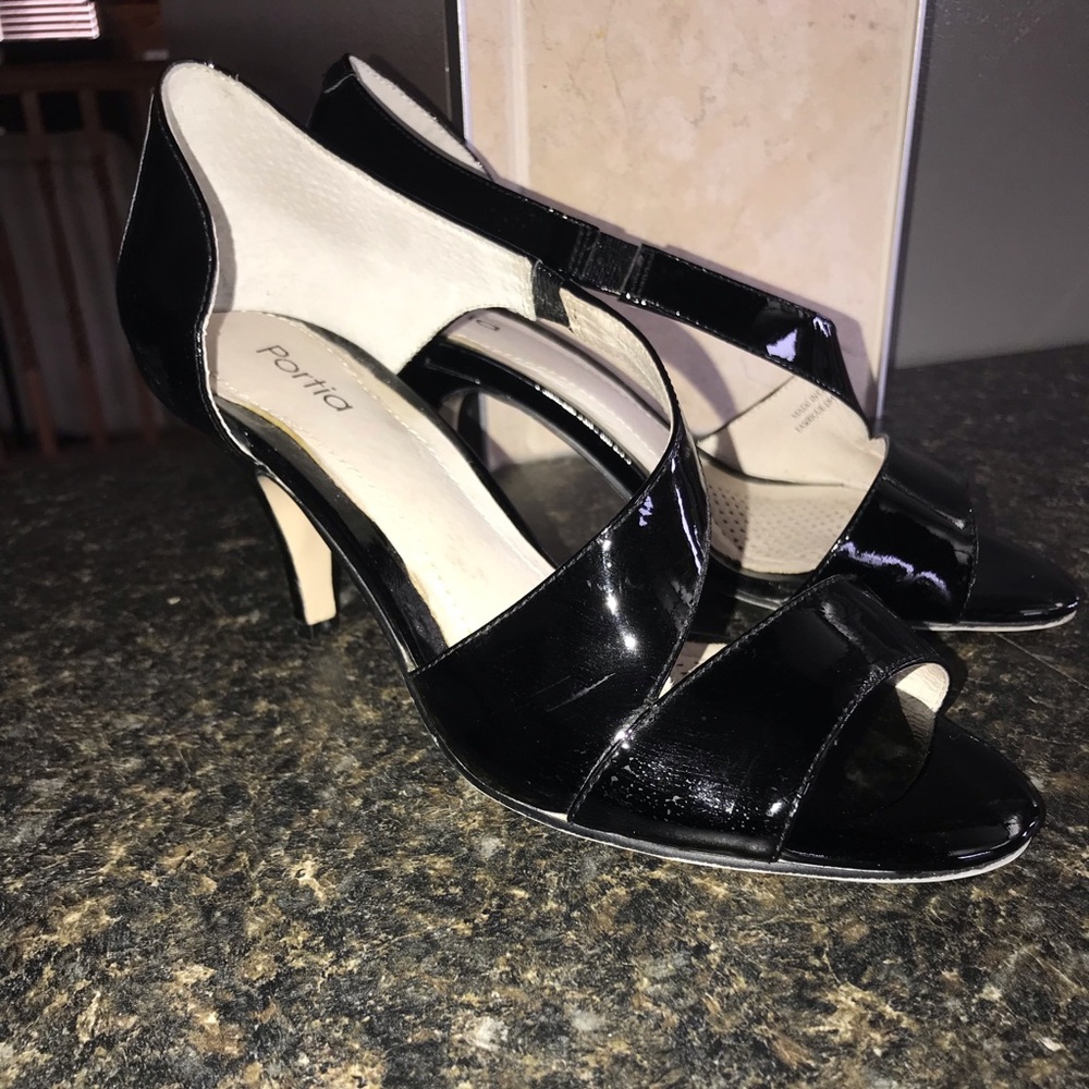 Patent leather sandals